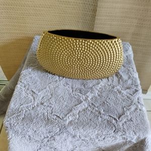 Accent gold home peice
